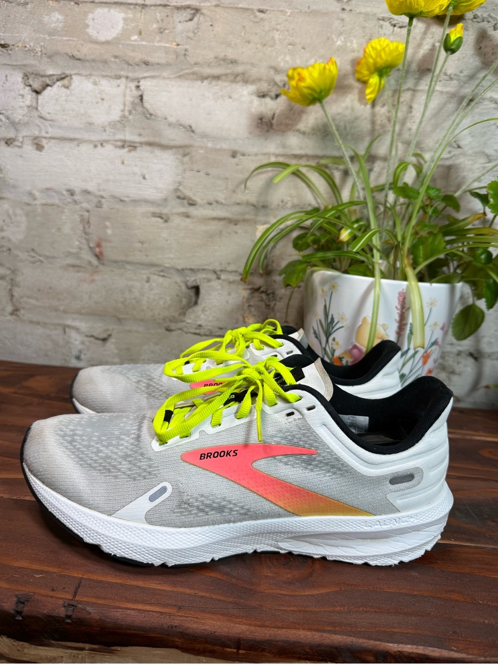 Brooks White Running Shoes with Neon Yellow Laces and Coral Gradient Accent